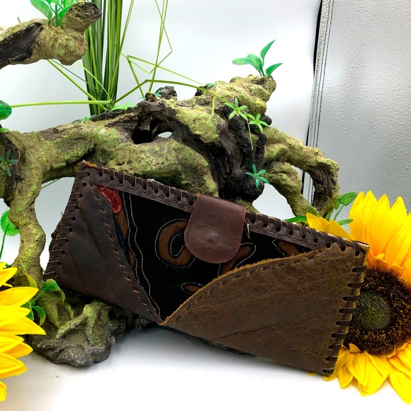 Handcrafted Leather Wallet / Savage and Unique by Malulani - Picture 1 of 6